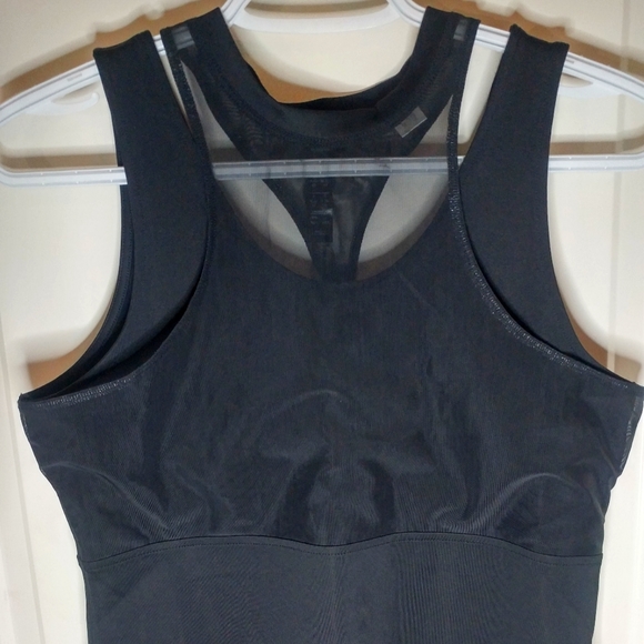 Black Adidas mesh work out tank size medium - Picture 2 of 3